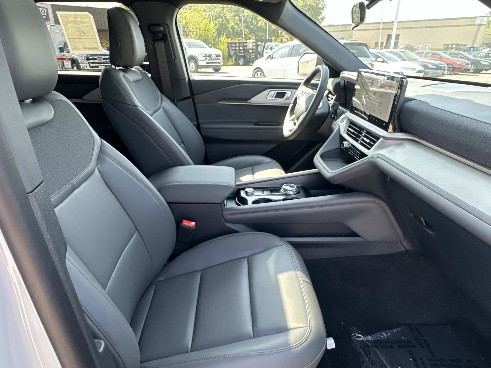 New 2027 Ford Explorer Active w/ Active Comfort Package AWD/4WD image 33