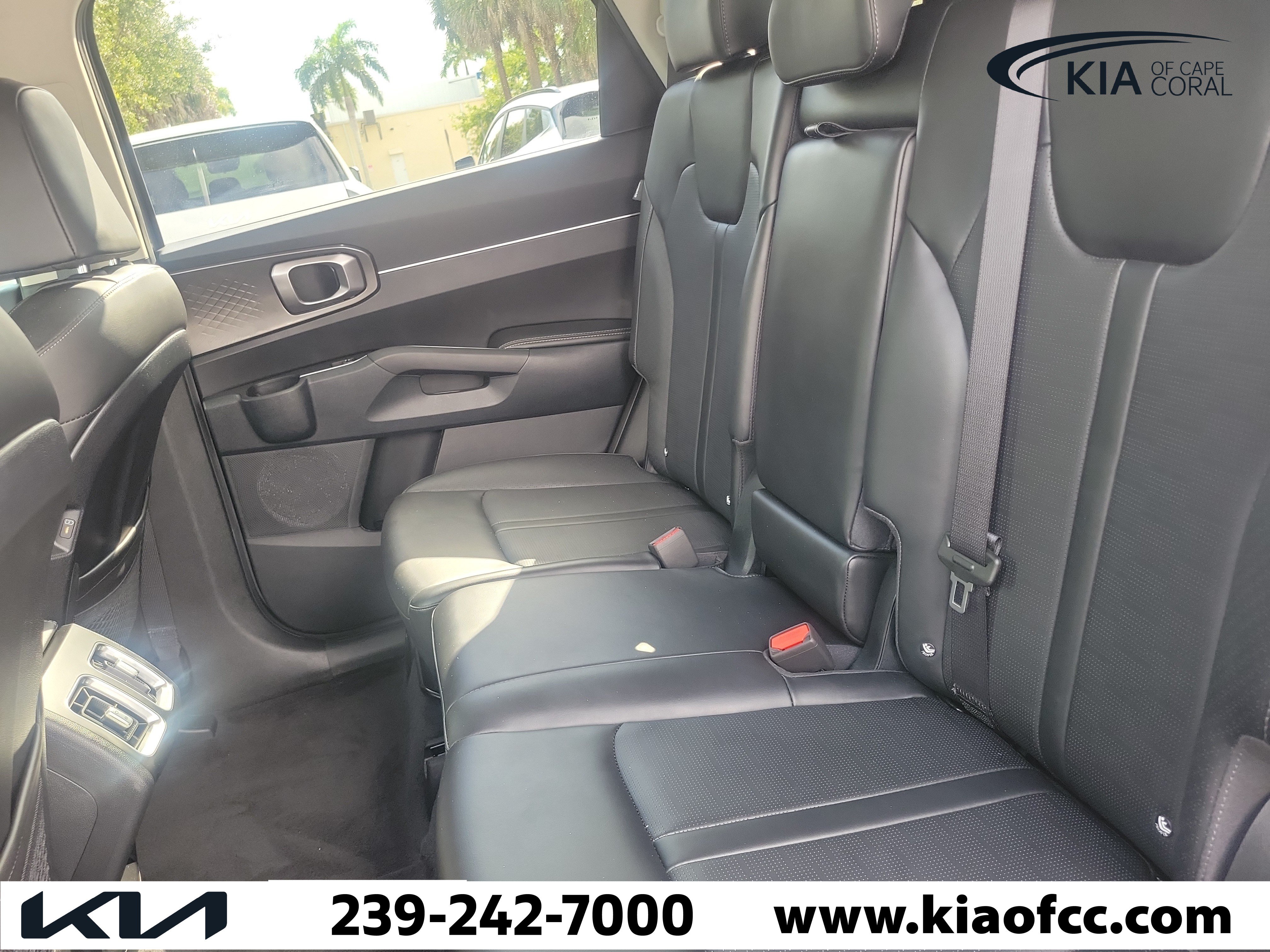 Certified 2025 Kia Sorento S w/ Panoramic Sunroof Package FWD image 14
