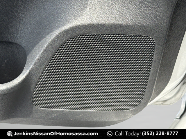 Certified 2023 Nissan Versa SV FWD image 31