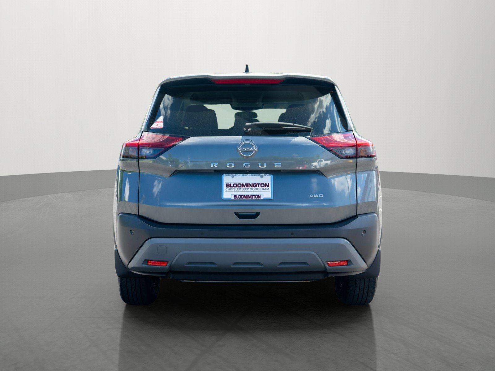 Used 2023 Nissan Rogue S AWD/4WD image 6