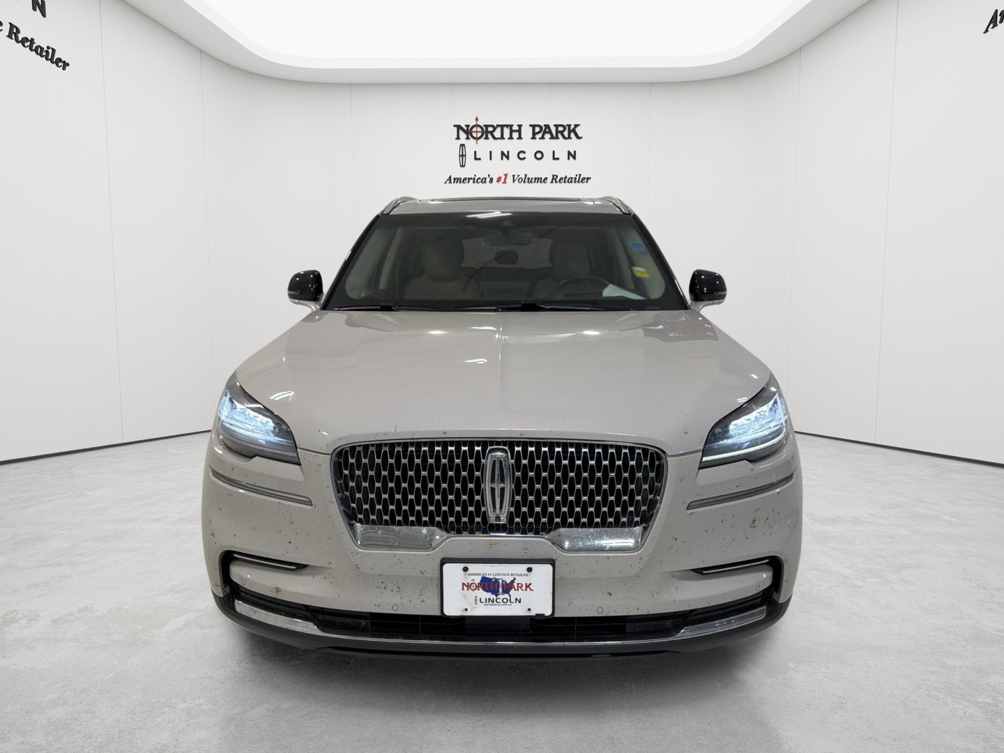 Used 2022 Lincoln Aviator Reserve w/ Equipment Group 201A AWD/4WD image 8