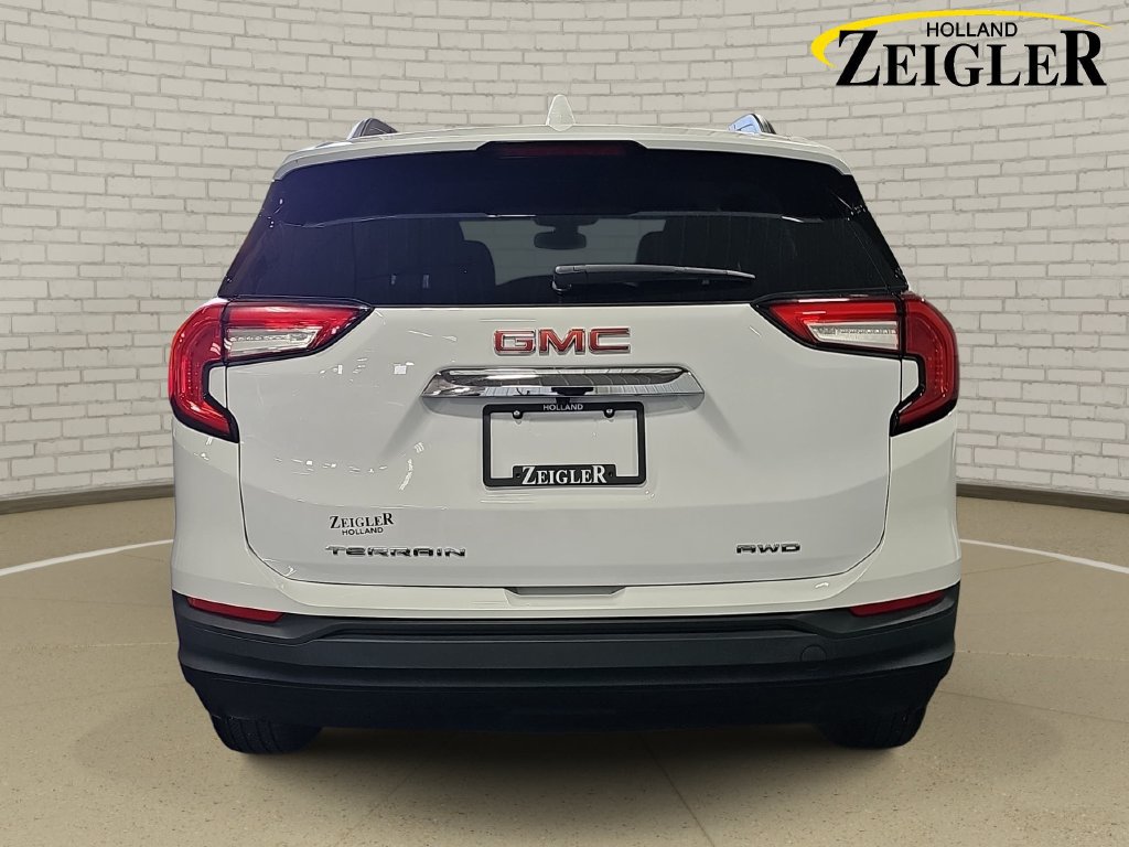 Used 2023 GMC Terrain SLE w/ Driver Convenience Package AWD/4WD image 6