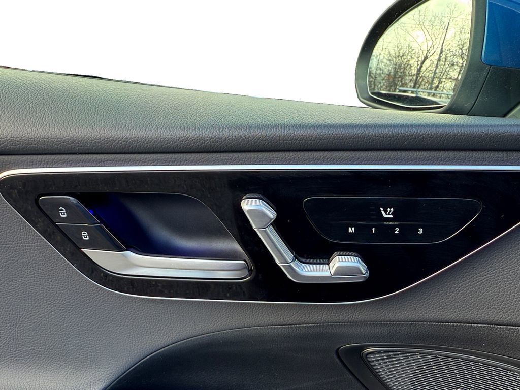 Used 2022 Mercedes-Benz C 300 4MATIC Sedan image 11