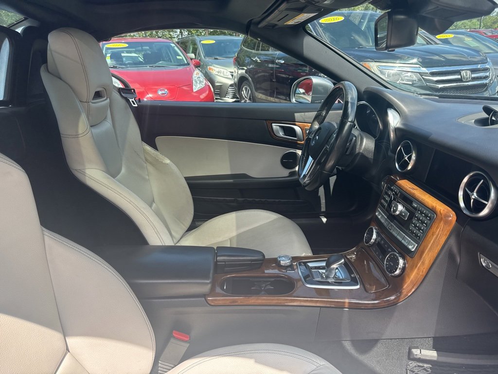 Used 2016 Mercedes-Benz SLK 300 image 39