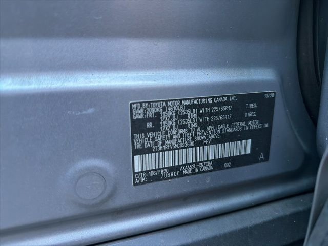 Used 2021 Toyota RAV4 LE image 32