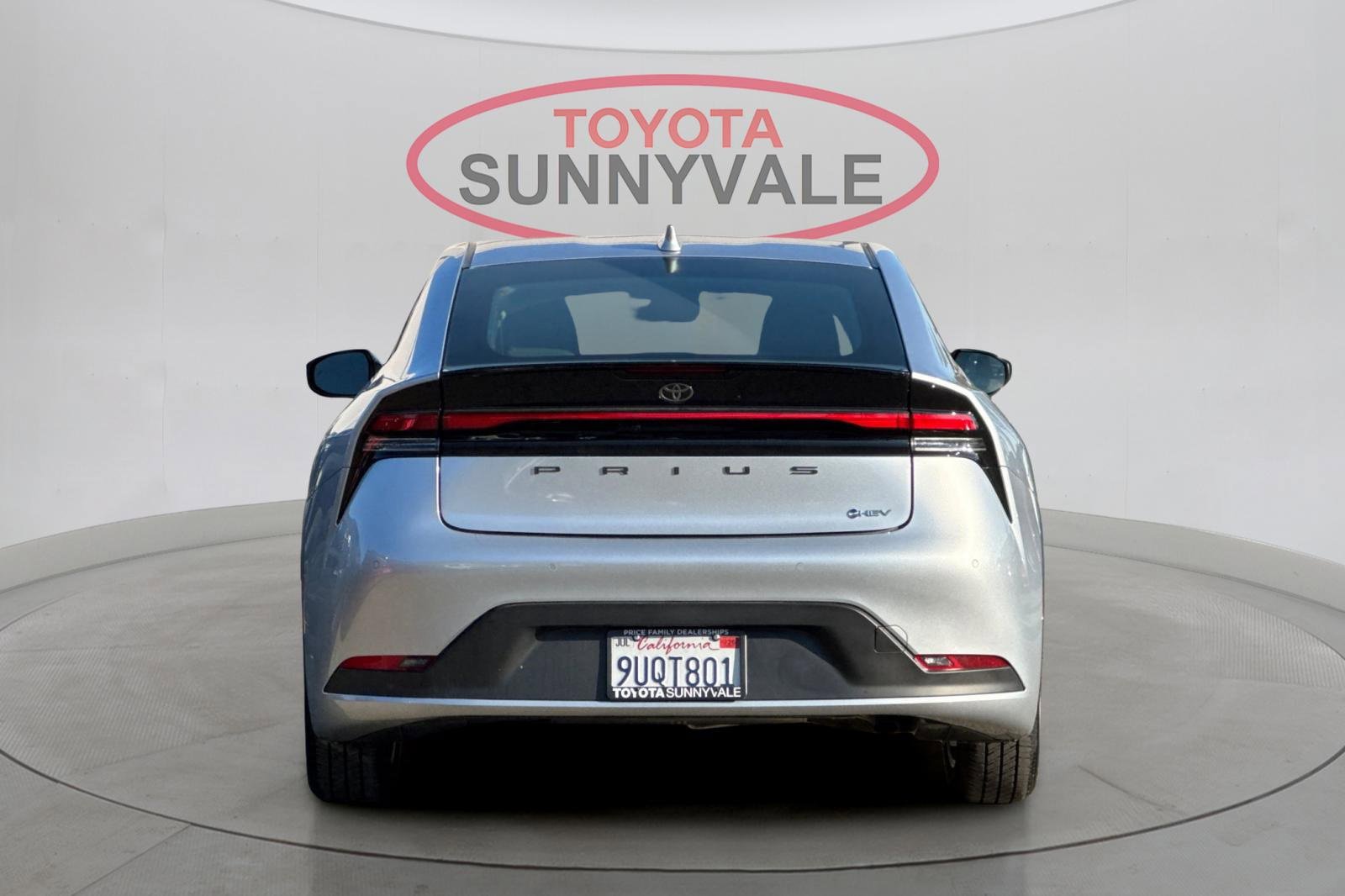 Certified 2025 Toyota Prius LE image 9