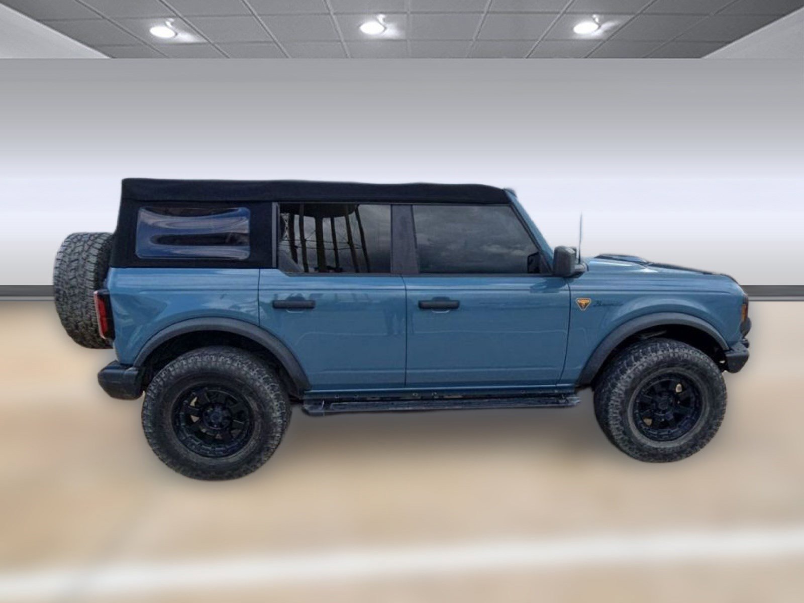 Used 2022 Ford Bronco Badlands image 7