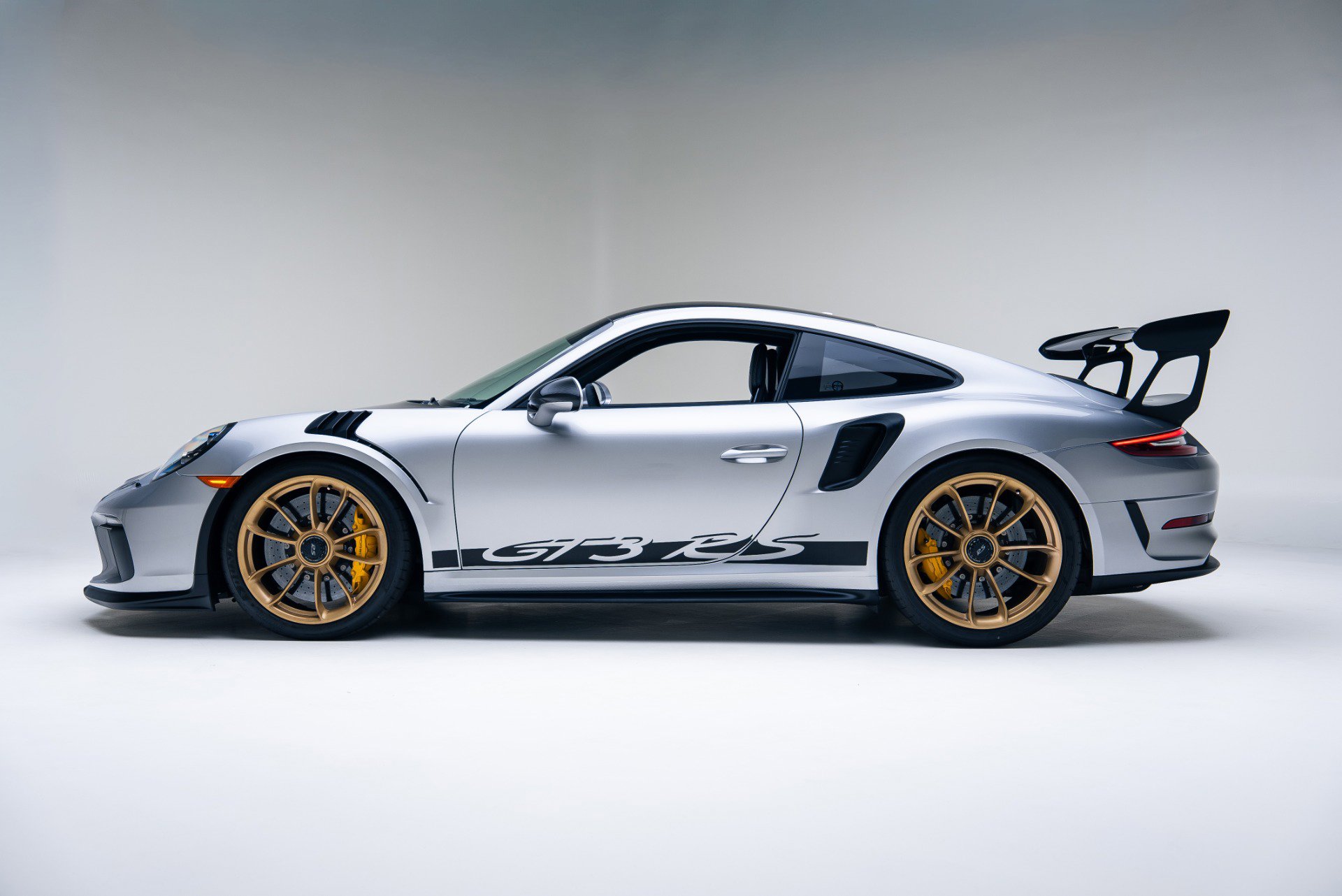 Used 2019 Porsche 911 GT3 RS image 13