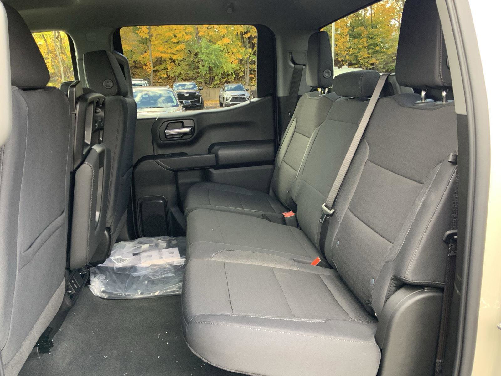 New 2026 Chevrolet Silverado 1500 Custom AWD/4WD image 11