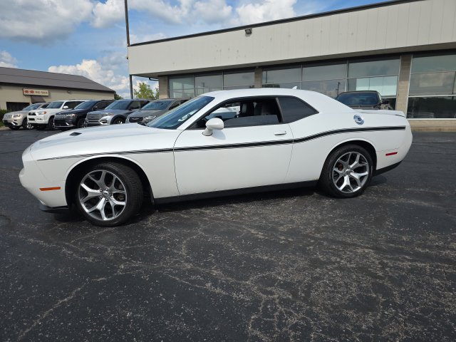 Used 2015 Dodge Challenger SXT Plus w/ Sound Group II RWD image 3