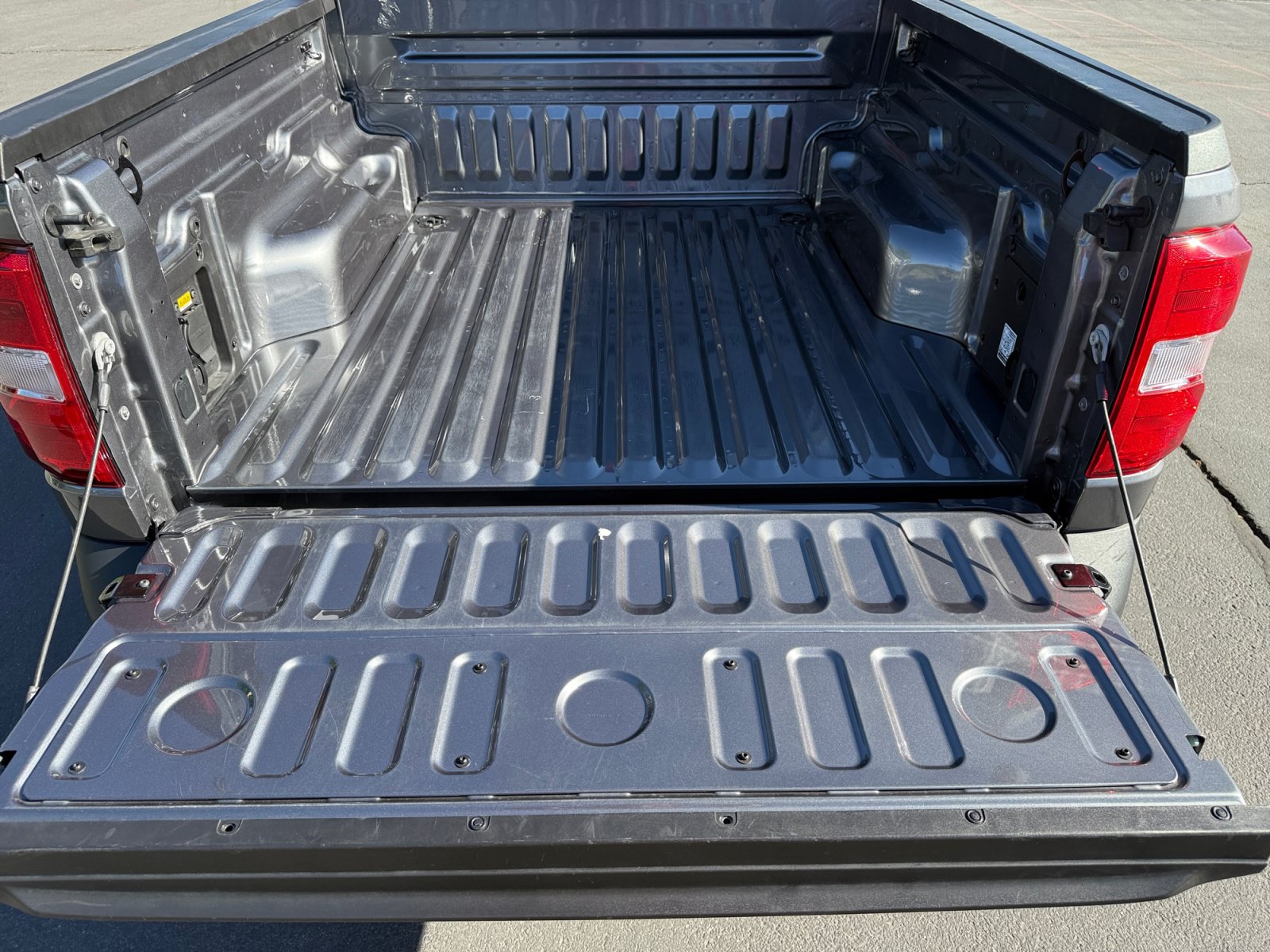Used 2026 Ford Maverick XLT w/ Equipment Group 301A AWD/4WD image 25