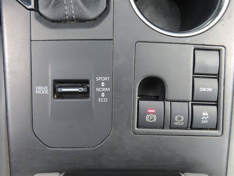 Used 2023 Toyota Highlander XLE FWD image 26