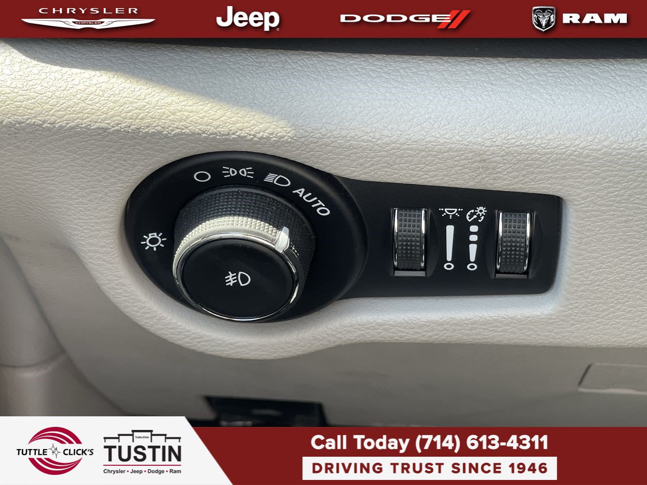 Used 2019 Chrysler Pacifica Limited FWD image 25