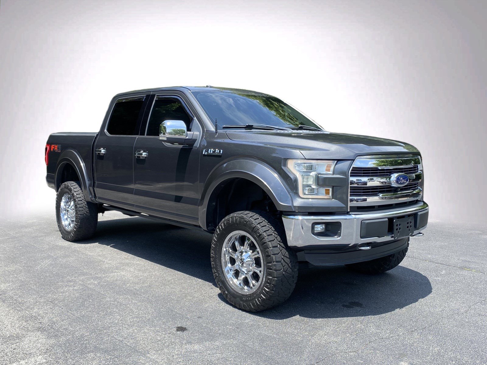 Used 2016 Ford F150 Lariat w/ Equipment Group 502A Luxury AWD/4WD image 2
