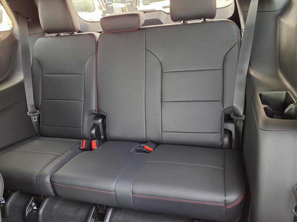 New 2026 Chevrolet Traverse RS image 11