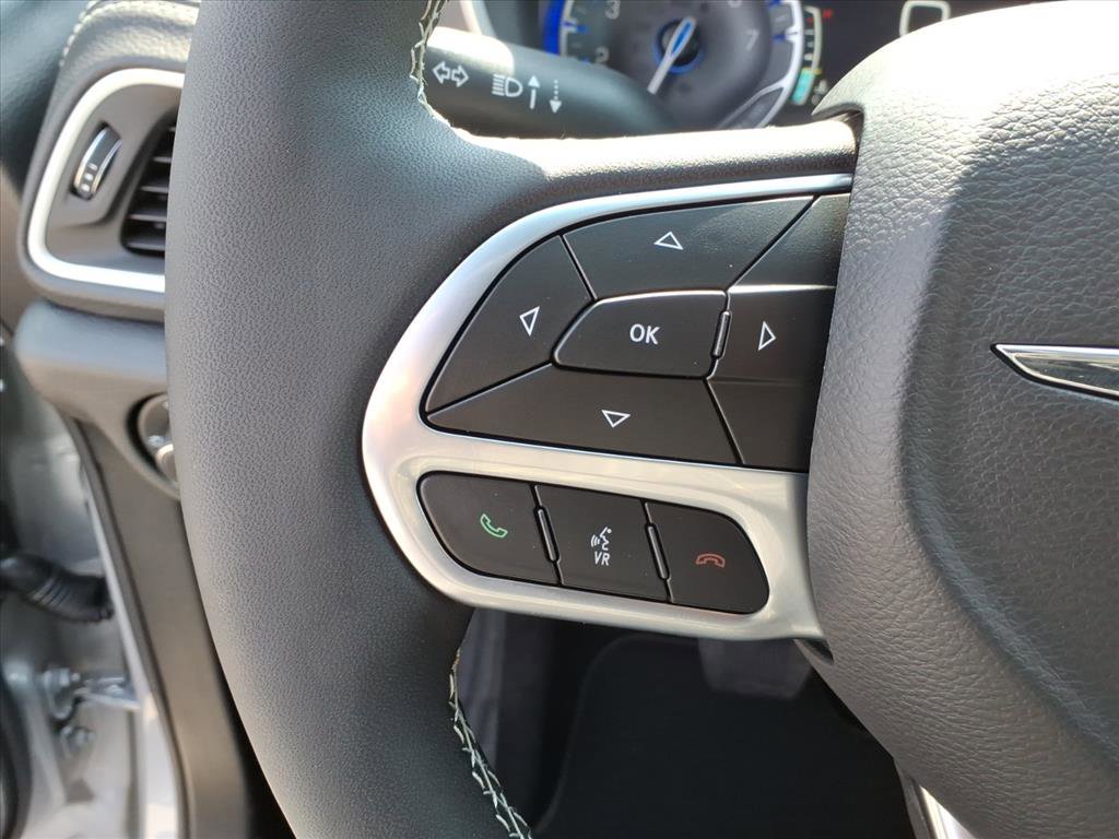 New 2026 Chrysler Pacifica Select image 20