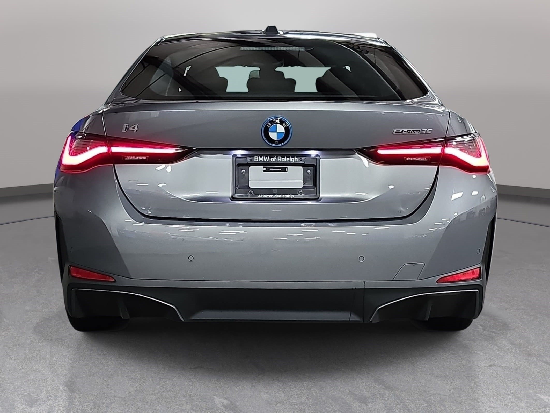 Used 2024 BMW i4 eDrive35 w/ Premium Package RWD image 6