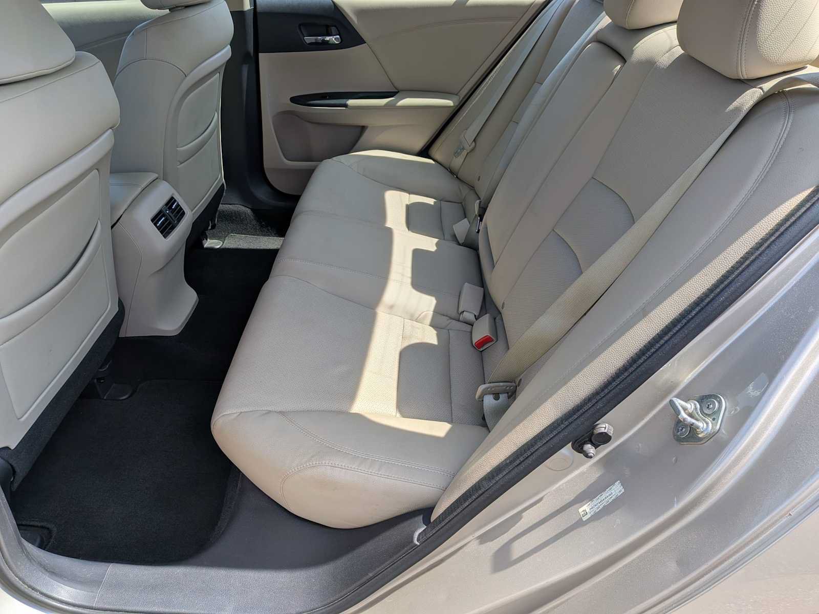 Used 2014 Honda Accord EX-L image 19
