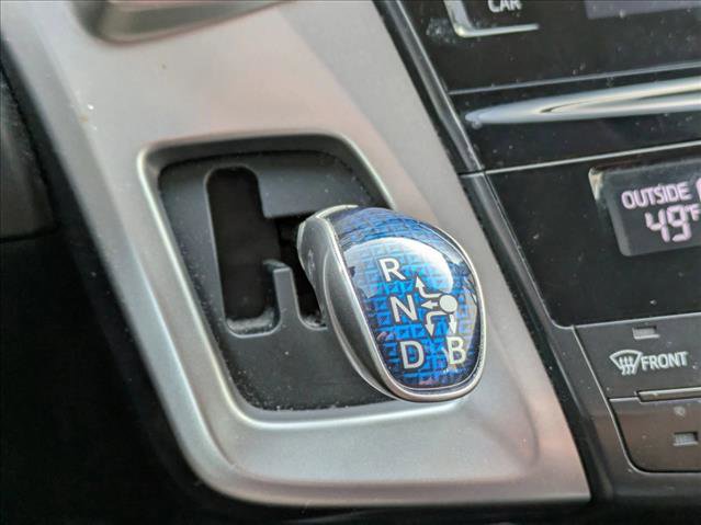 Used 2017 Toyota Prius V Two image 14