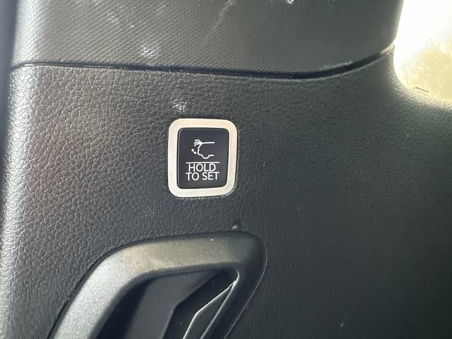 Used 2024 Jeep Grand Wagoneer Series III w/ Rear Seat Video Group 1 image 19