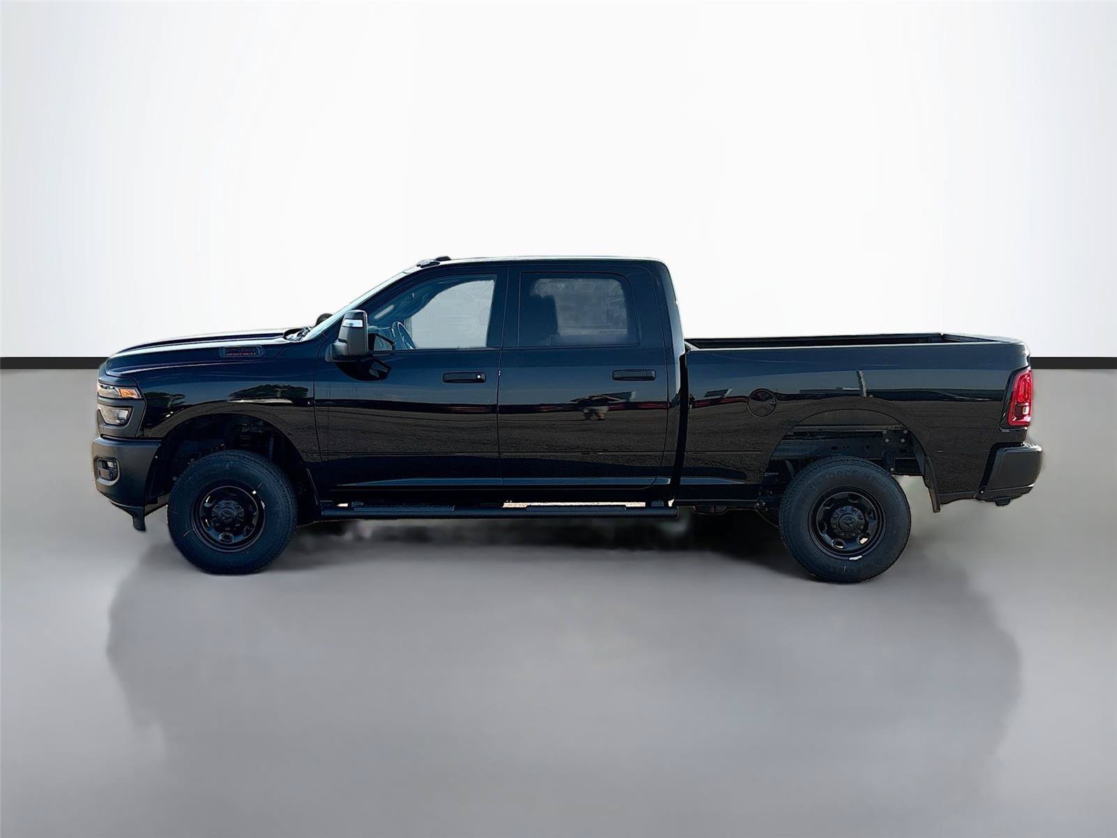 New 2026 RAM 2500 Tradesman AWD/4WD image 8
