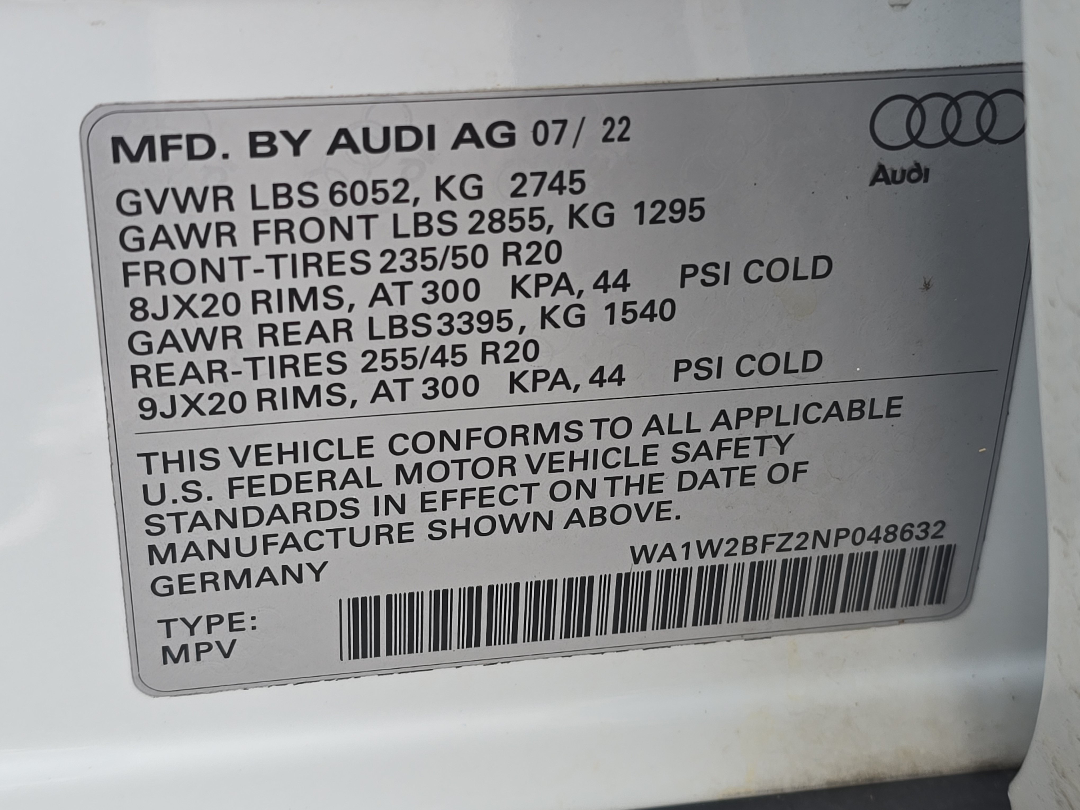 Used 2022 Audi Q4 e-tron Premium Plus AWD/4WD image 36