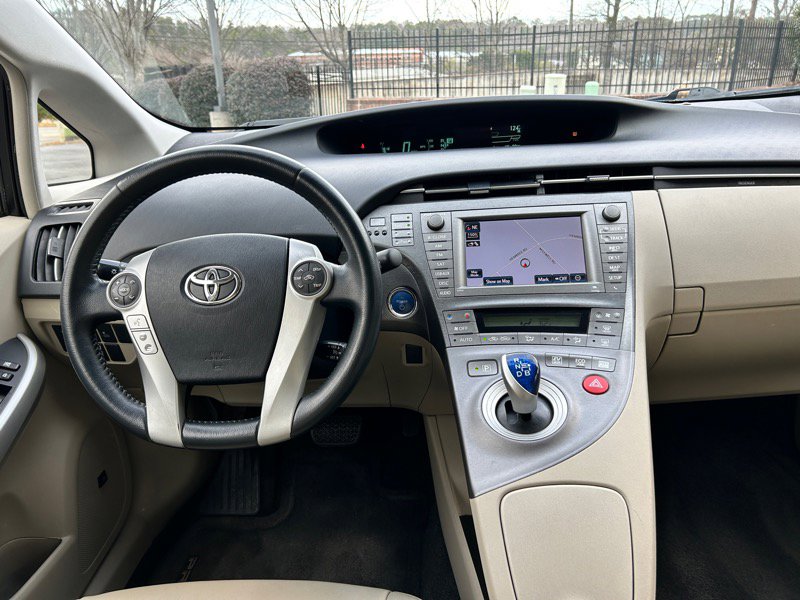 Used 2013 Toyota Prius Four w/ Deluxe Solar Roof Pkg image 16