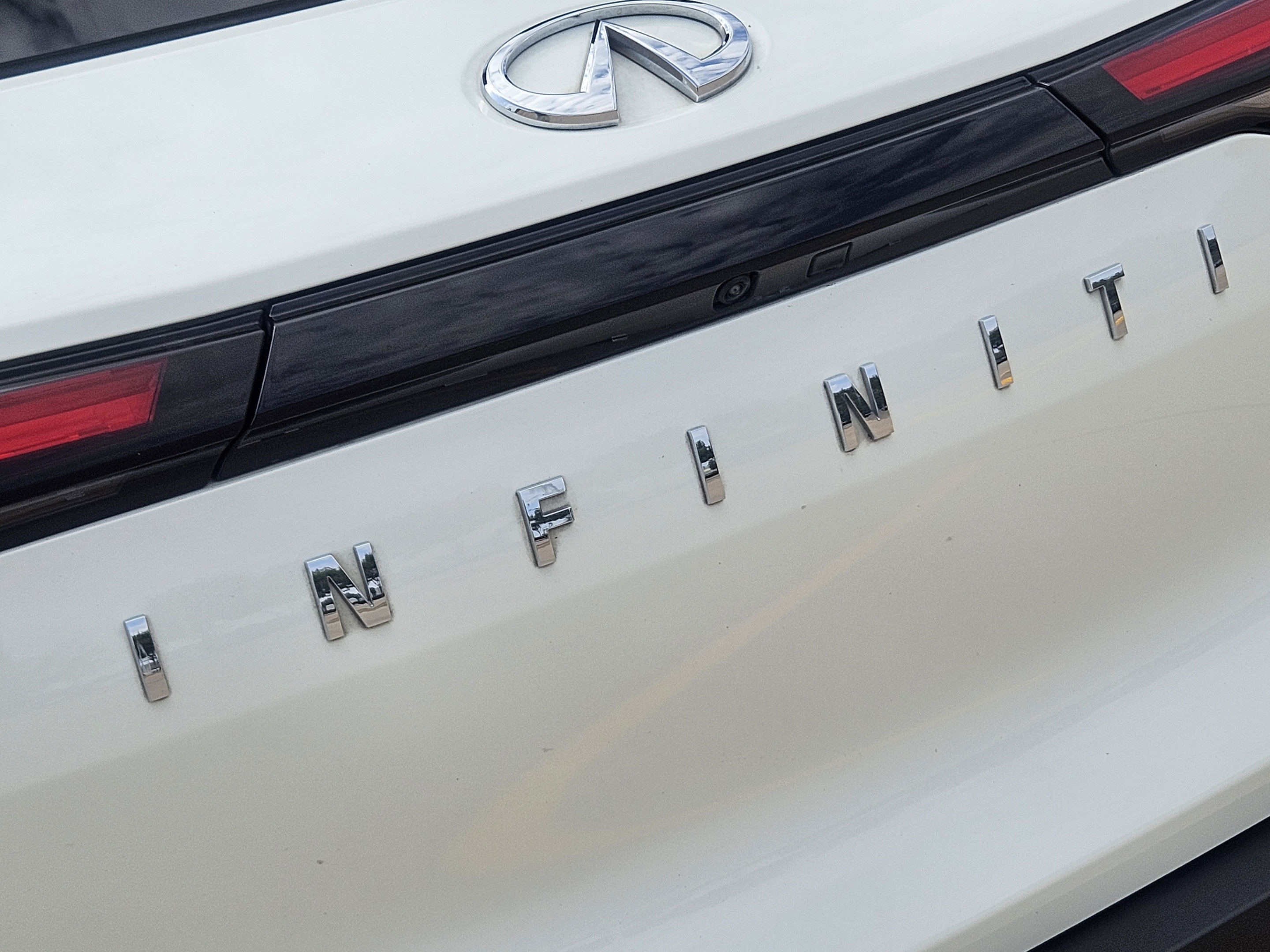 Used 2024 INFINITI QX60 Luxe FWD image 30