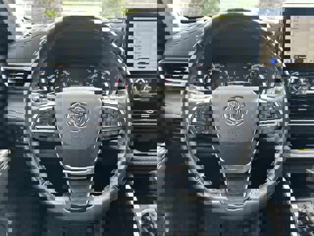 Used 2023 Toyota Highlander XLE image 8