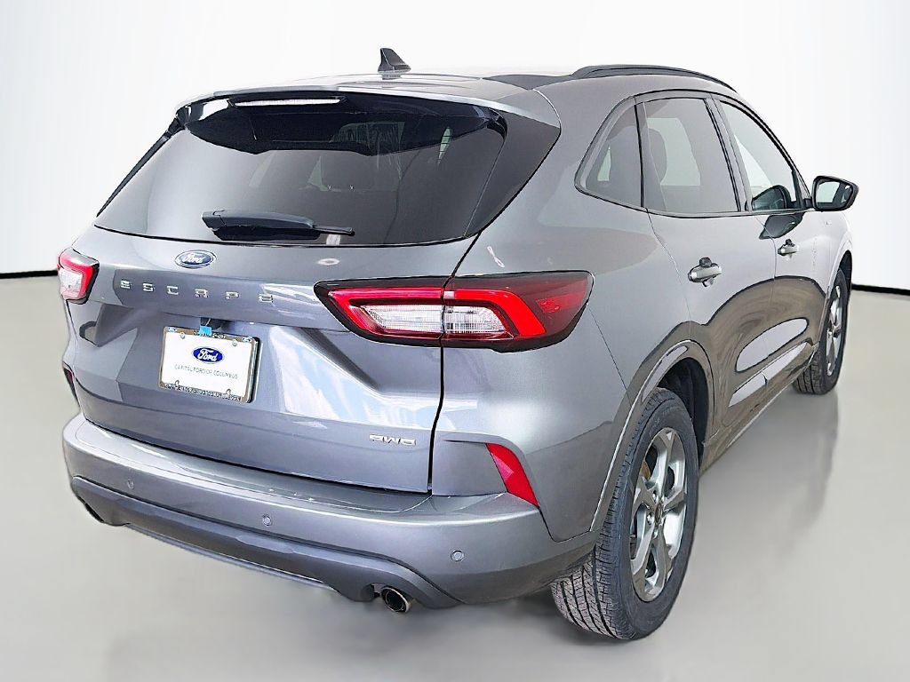 Used 2023 Ford Escape ST-Line w/ Tech Pack #1 AWD/4WD image 12