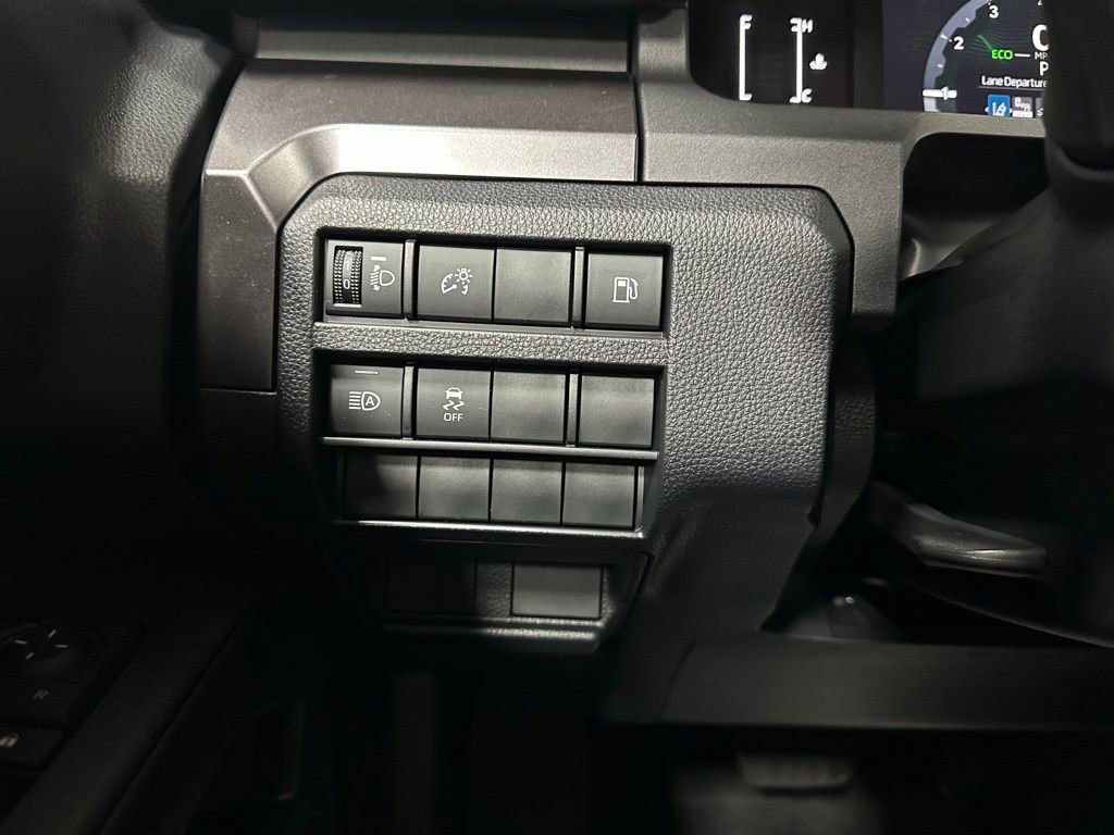 Used 2025 Toyota 4Runner SR5 image 17