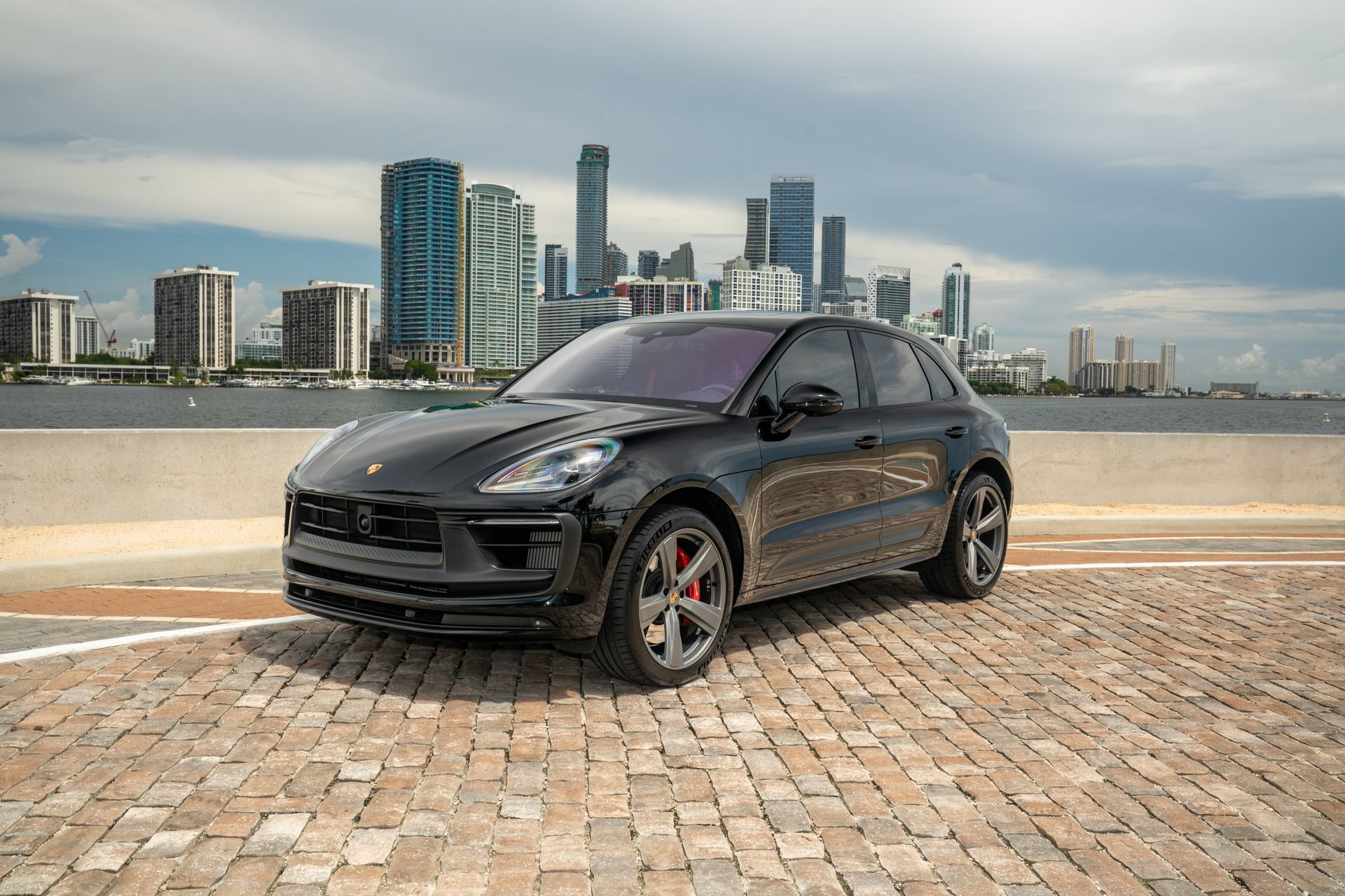 Used 2022 Porsche Macan GTS AWD/4WD image 9
