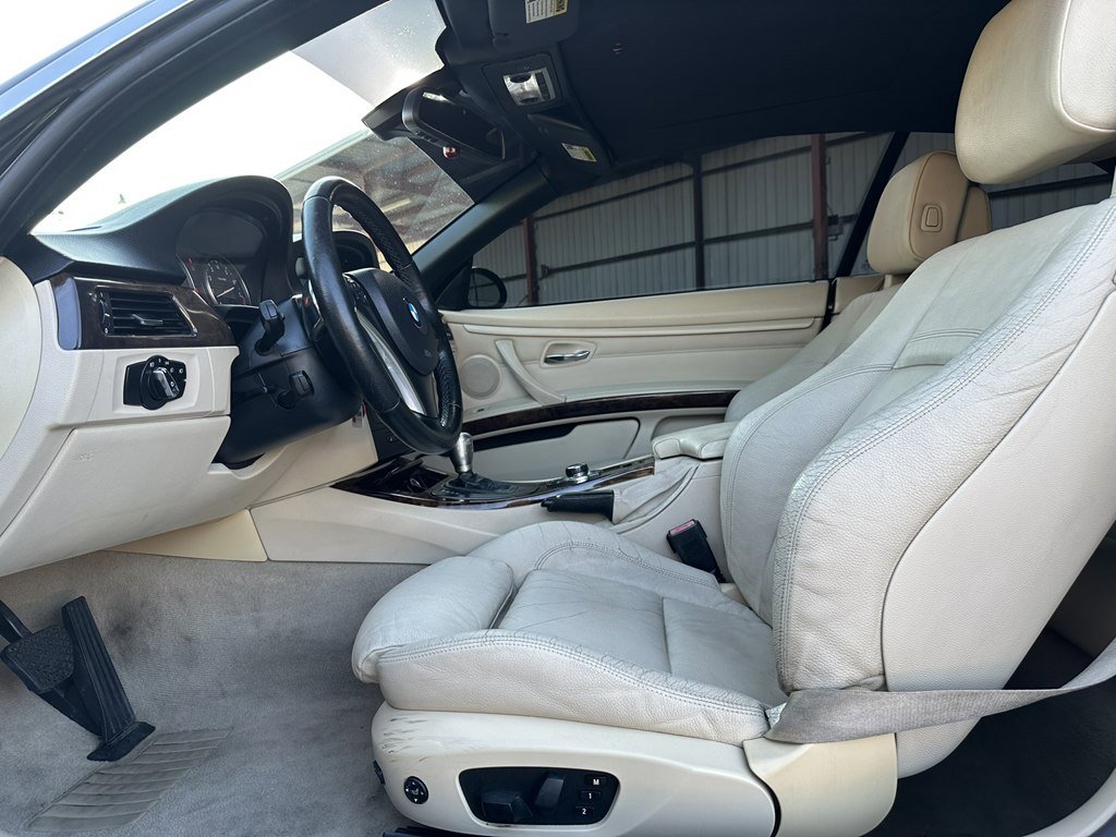 Used 2009 BMW 335i Convertible w/ Premium Pkg image 12