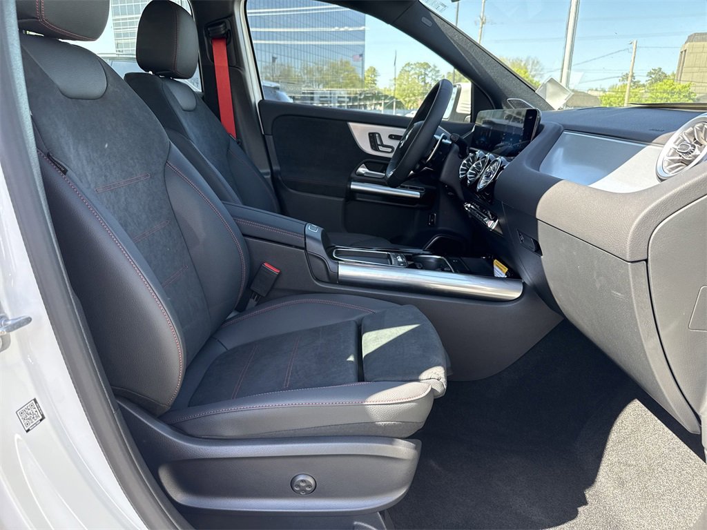 New 2025 Mercedes-Benz GLA 35 AMG 4MATIC image 18