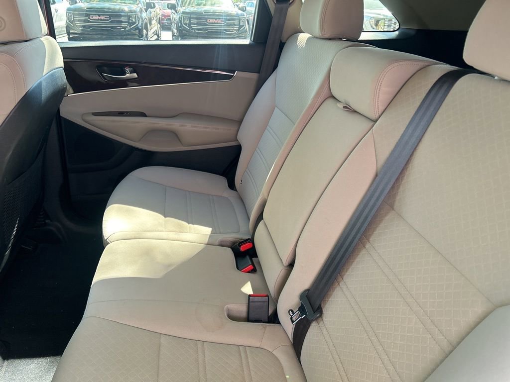 Used 2018 Kia Sorento LX FWD image 11