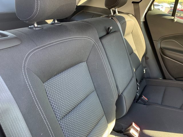 Used 2024 GMC Terrain SLE w/ Driver Convenience Package image 12