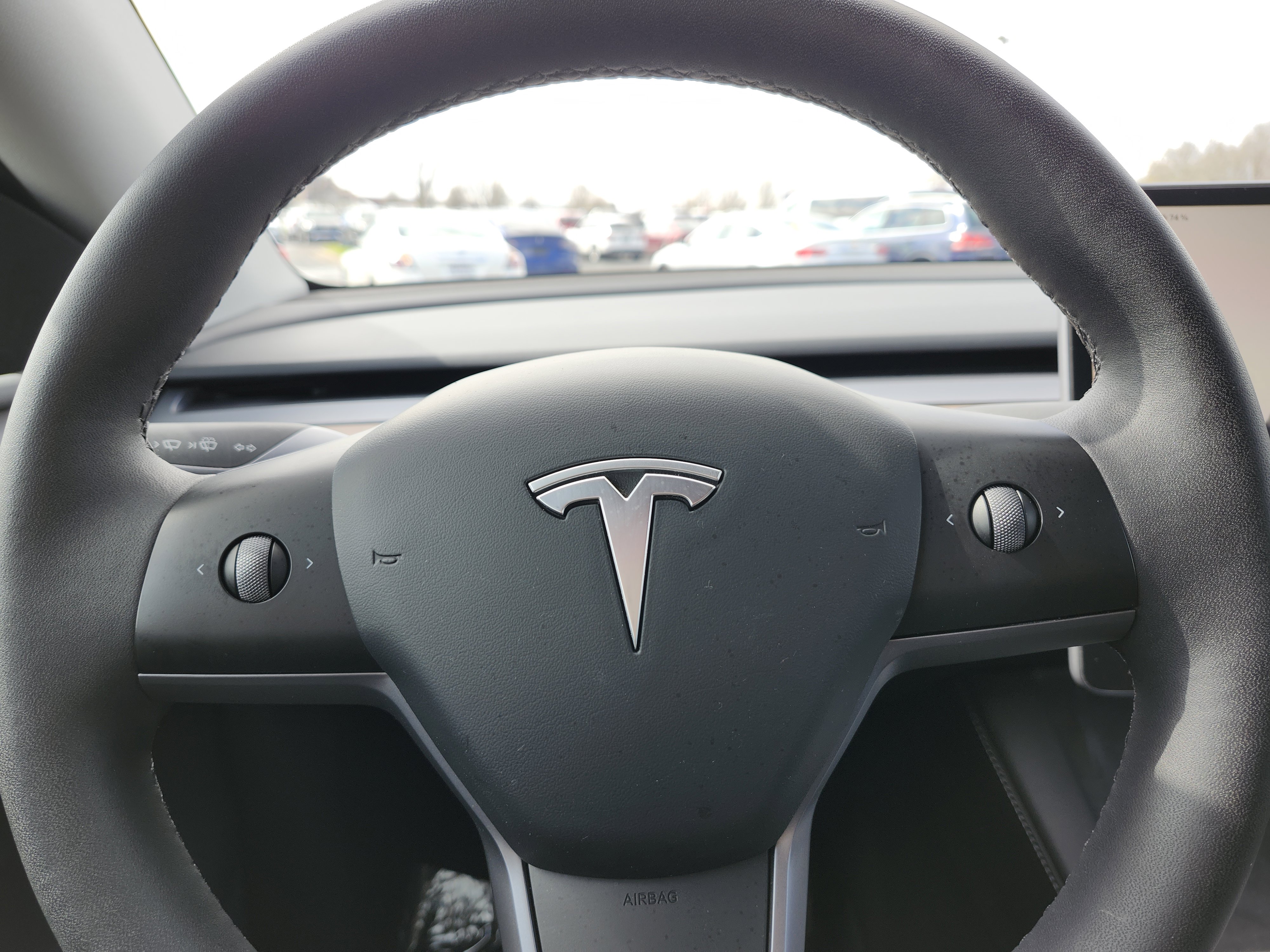 Used 2024 Tesla Model Y Long Range AWD/4WD image 27