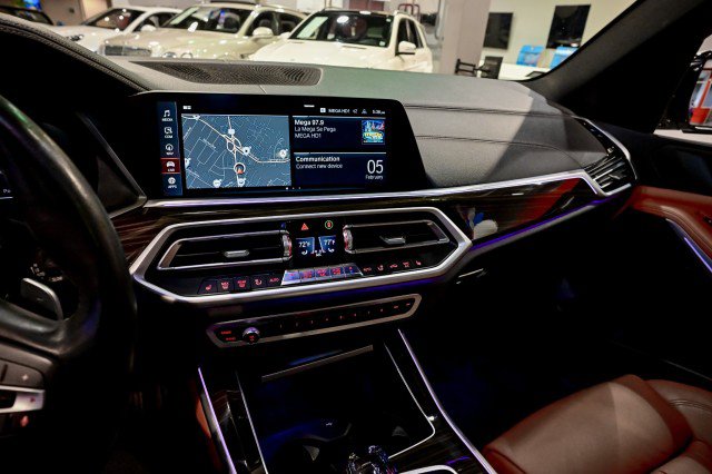 Used 2022 BMW X5 xDrive40i w/ Premium Package AWD/4WD image 36