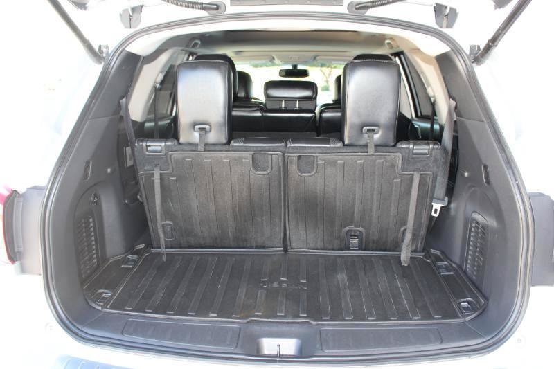 Used 2018 Nissan Pathfinder Platinum w/ Cargo Package FWD image 18