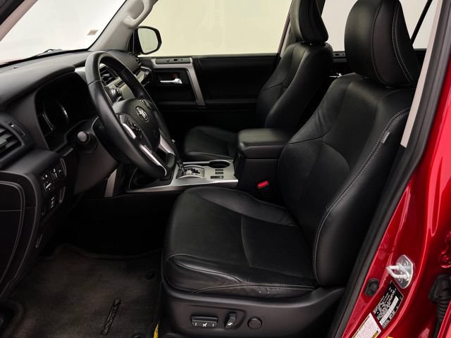 Used 2015 Toyota 4Runner Limited AWD/4WD image 11