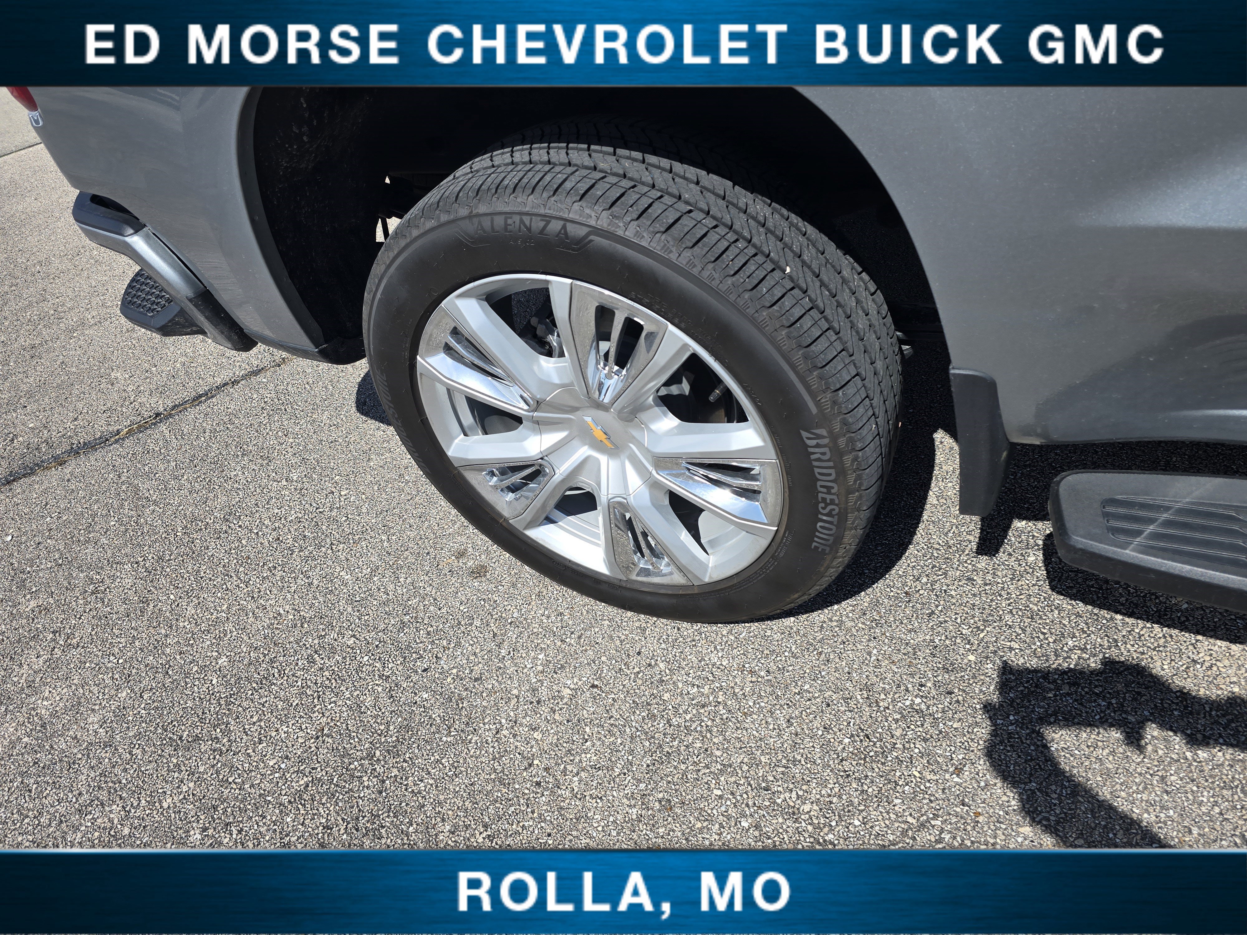 Certified 2026 Chevrolet Silverado 1500 High Country w/ Technology Package AWD/4WD image 12
