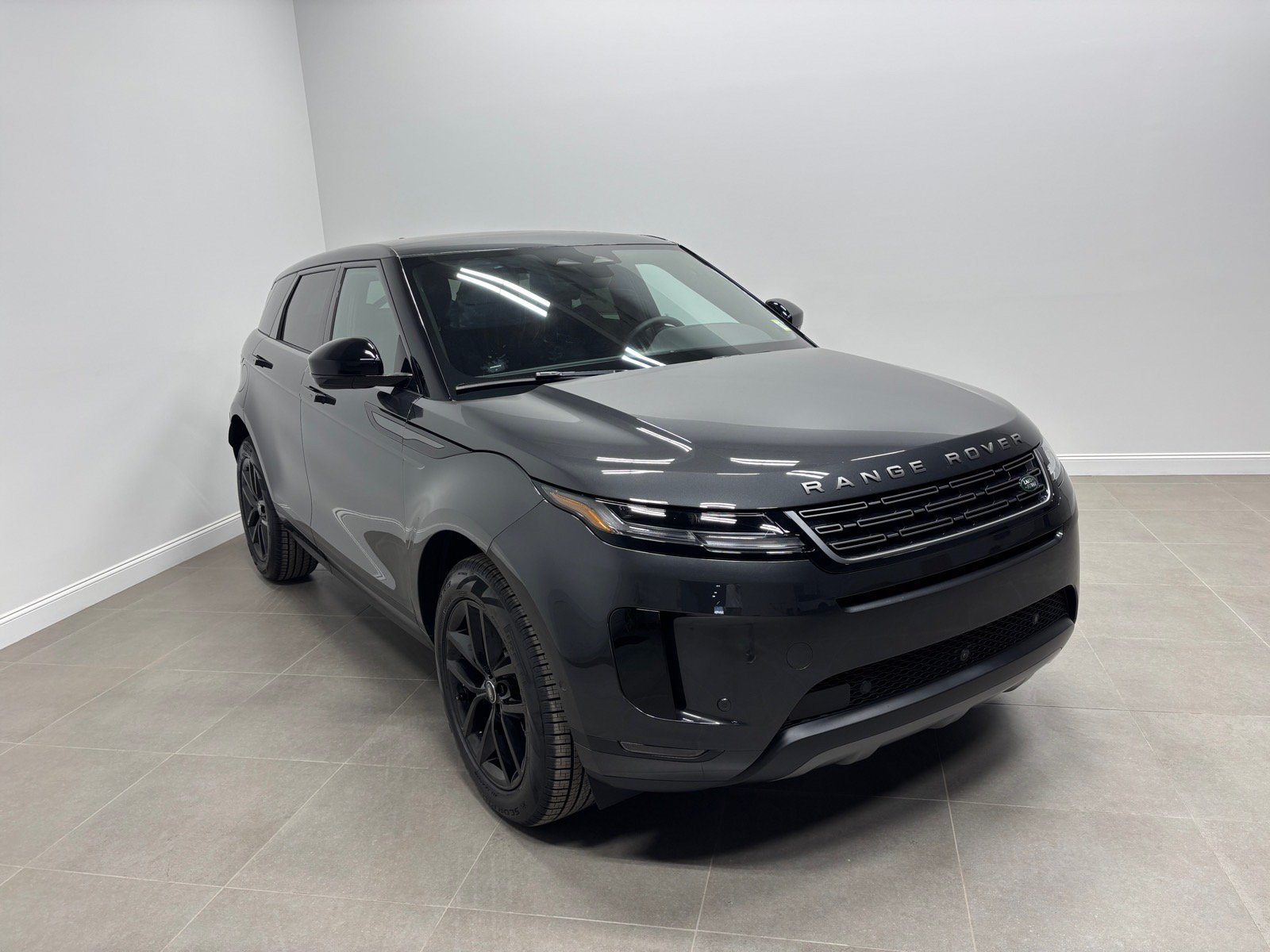 New 2026 Land Rover Range Rover Evoque S AWD/4WD image 4