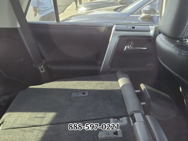 Used 2018 Toyota 4Runner SR5 Premium image 5