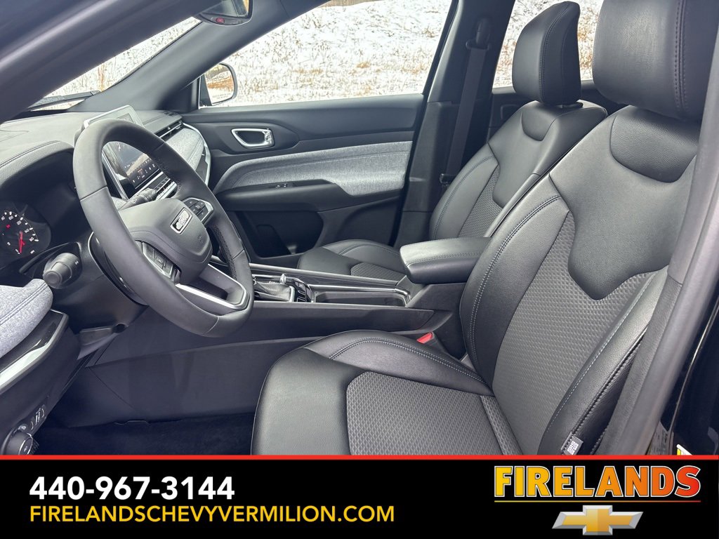 Used 2025 Jeep Compass Latitude w/ Sun & Sound Group image 12