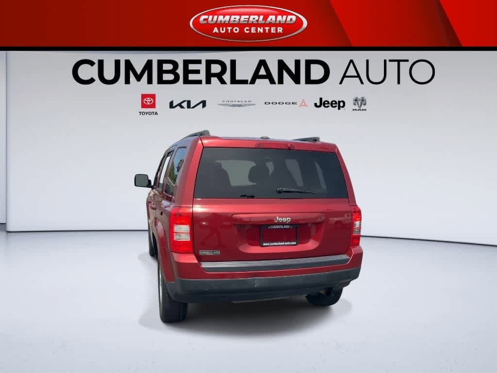 Used 2016 Jeep Patriot Sport w/ Power Value Group FWD image 7