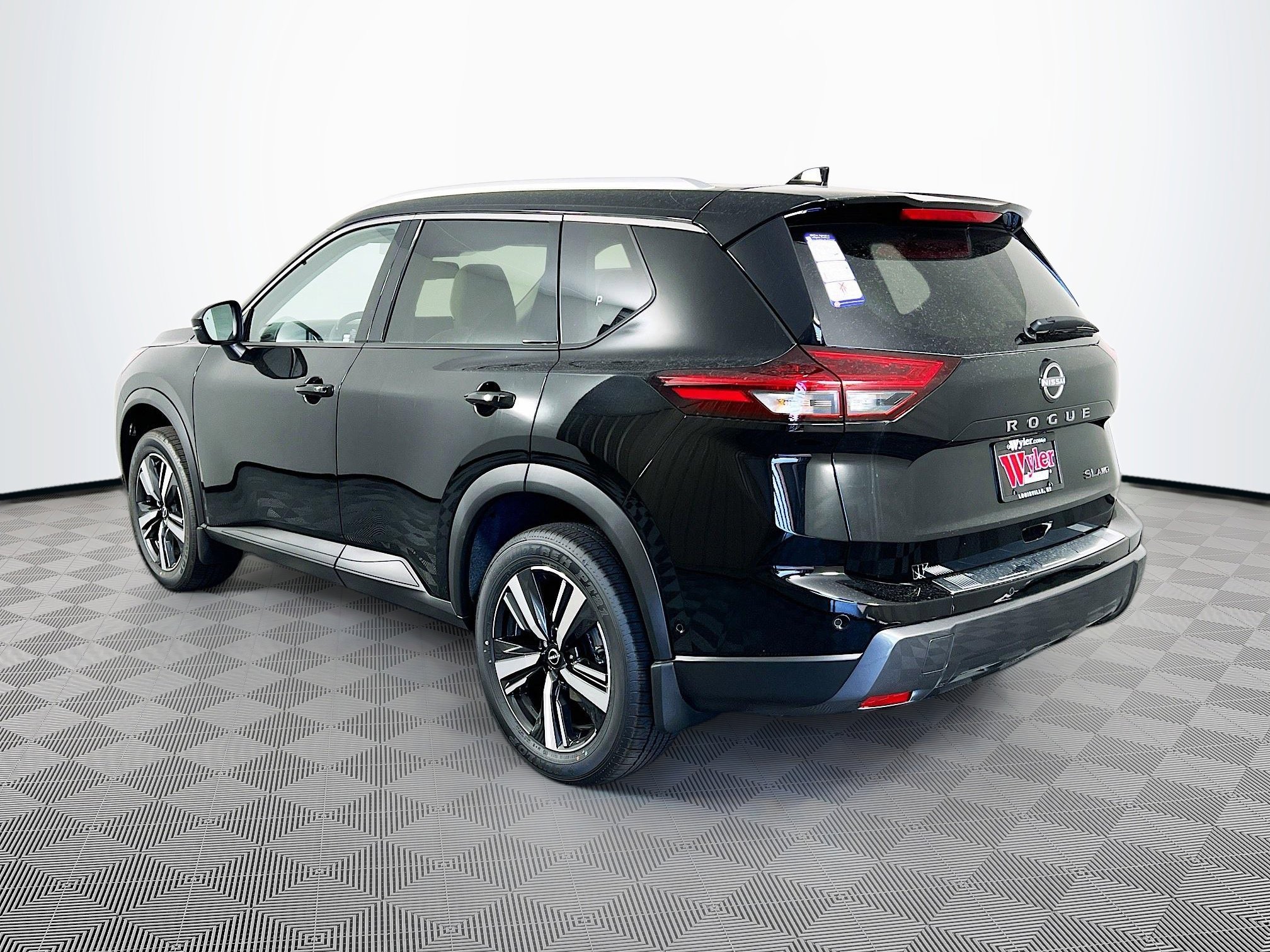 New 2025 Nissan Rogue SL w/ SL Premium Package image 31