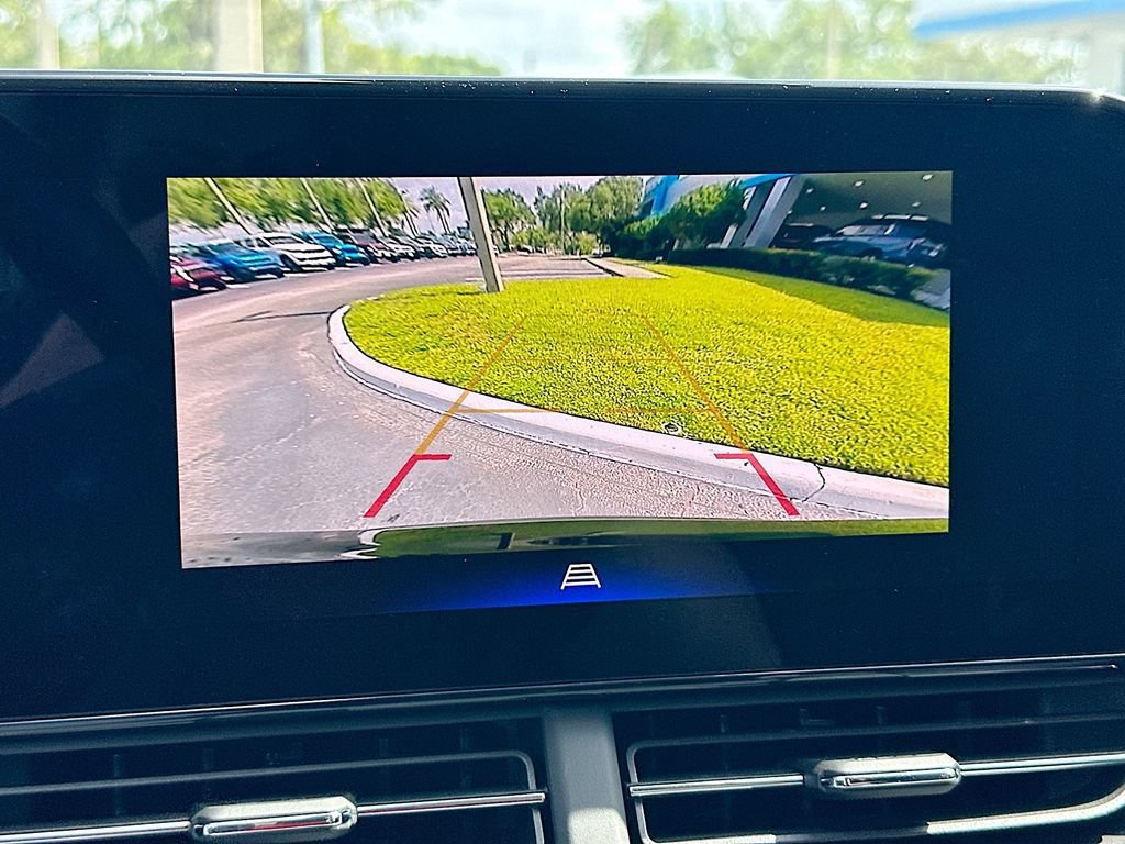 Certified 2026 Chevrolet Trax ACTIV w/ Sunroof Package FWD image 13