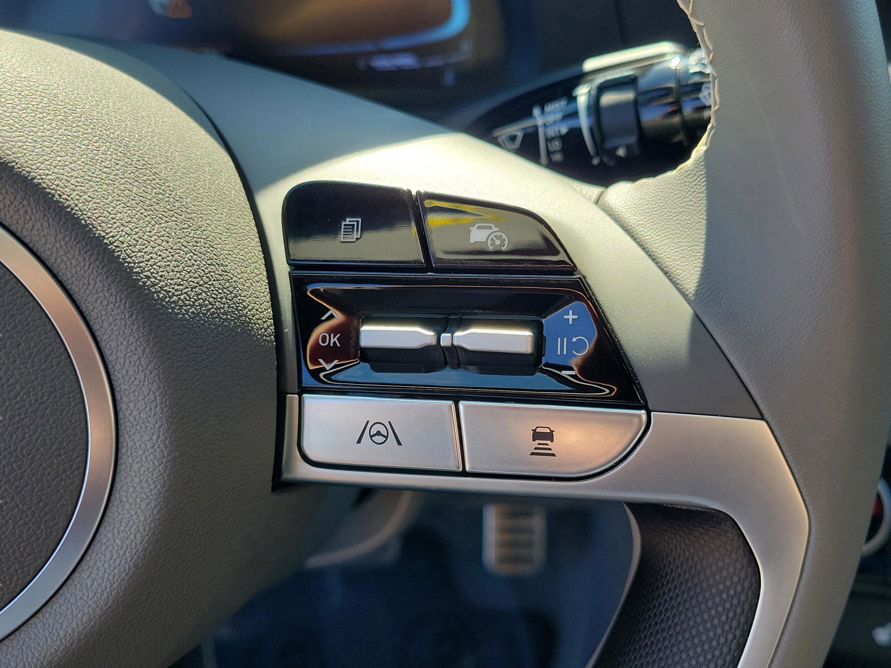 New 2026 Hyundai Elantra SEL Sport image 18