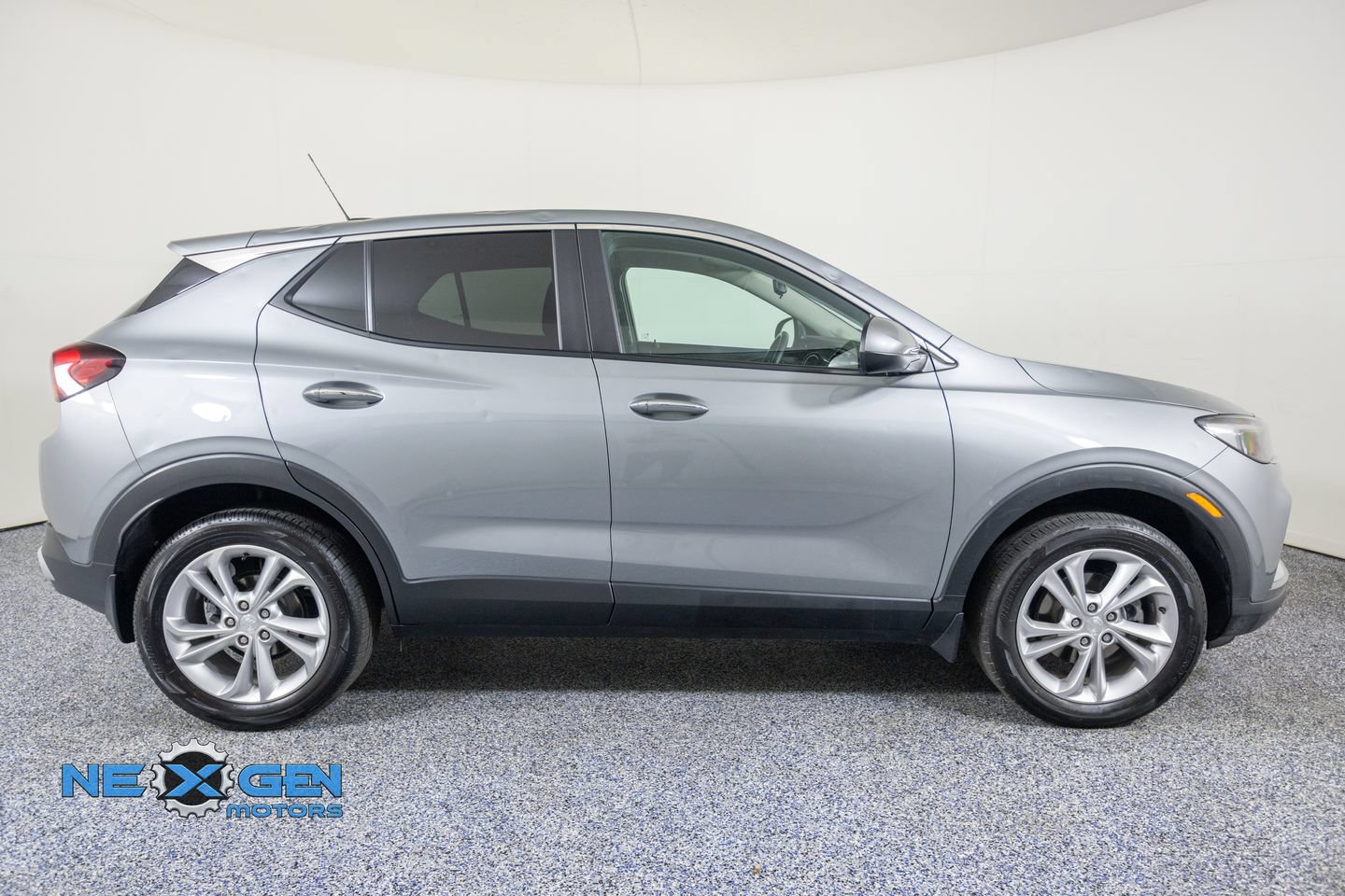 Used 2023 Buick Encore GX Preferred w/ Cold Weather Comfort Package AWD/4WD image 8