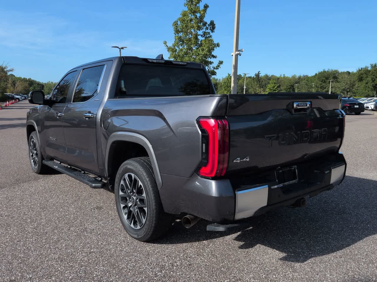 Used 2024 Toyota Tundra Limited AWD/4WD image 4